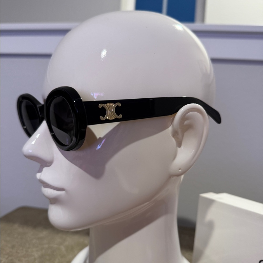 Celine Black Sunglasses with Gold Logo CL40194 - Picture 5 of 6
